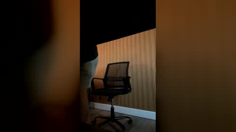 Tommybangzz online show from June 8, 1:50 am