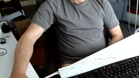 Tom online show from April 28, 9:47 am