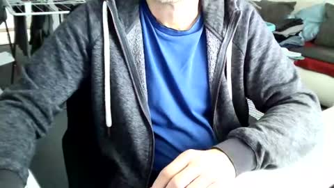 Snapshot of tomtom02029 chatting on December 14, 11:50 am Tom online show from December 14, 11:50 am