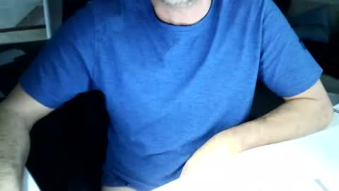 Snapshot of tomtom02029 chatting on December 17, 1:38 pm Tom online show from December 17, 1:38 pm