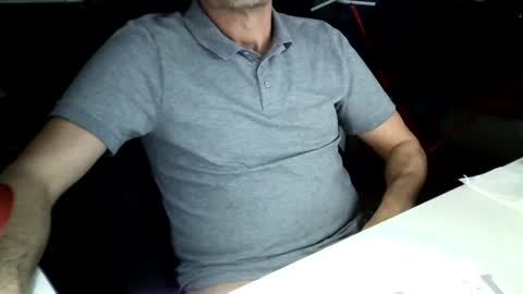 Snapshot of tomtom02029 chatting on January 15, 2:35 pm Tom online show from January 15, 2:35 pm