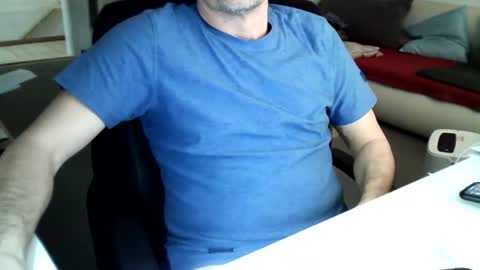 Snapshot of tomtom02029 chatting on December 18, 3:00 pm Tom online show from December 18, 3:00 pm