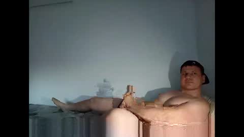 tonny54880 online show from December 15, 6:54 am