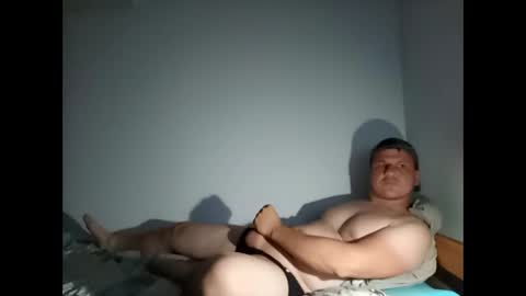 tonny54880 online show from September 19, 6:41 pm