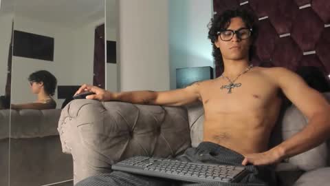 Tony Benedetti online show from February 6, 8:39 pm