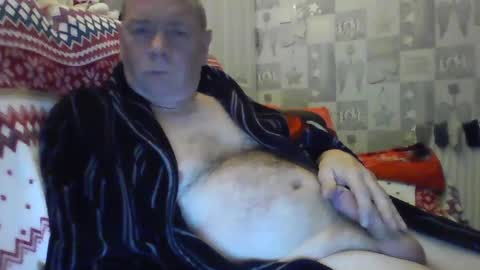 tonygibbson62 online show from December 25, 4:12 am