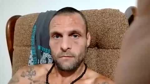 tooheyryan2 online show from October 19, 1:14 pm