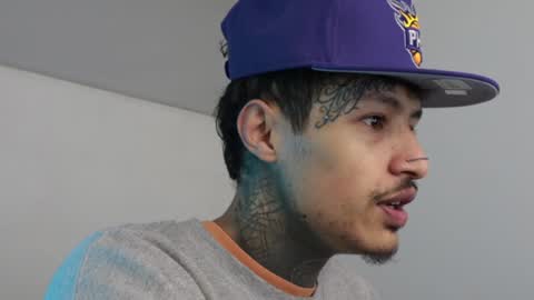 - trieone online show from December 2, 10:38 am