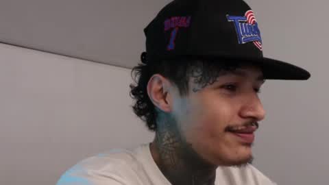 - trieone online show from February 11, 6:19 am