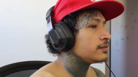 - trieone online show from September 25, 7:02 pm