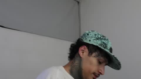 - trieone online show from March 6, 4:30 am