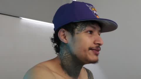 - trieone online show from February 28, 5:37 pm