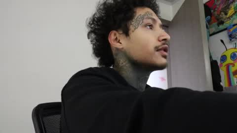 - trieone online show from October 15, 12:24 pm