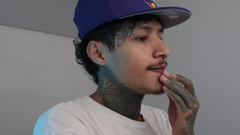 - trieone online show from February 6, 6:40 am