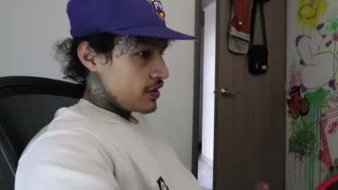 - trieone online show from February 3, 3:17 pm