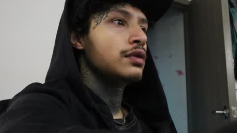 - trieone online show from October 12, 9:53 pm