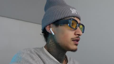 - trieone online show from January 29, 7:00 pm