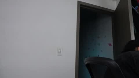 - trieone online show from October 13, 9:54 pm