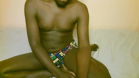 Trisboo5 online show from November 18, 8:34 pm