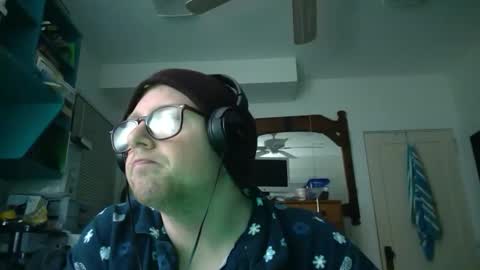 HandicappedLaugher online show from December 3, 6:03 am