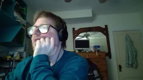 HandicappedLaugher online show from December 25, 4:33 am