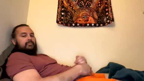 Mr Gray Sweatpants online show from April 1, 9:33 am