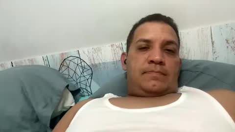 tuhombre1612 online show from November 12, 6:02 pm