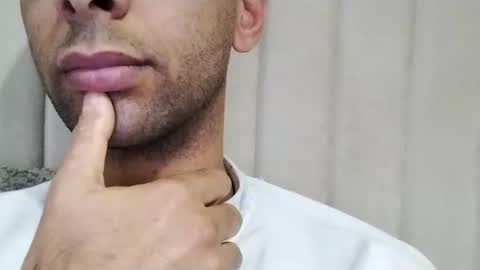 TunisienSexyGuy online show from February 9, 5:40 am