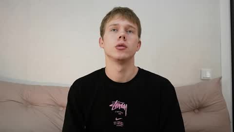 Angus online show from November 16, 7:16 pm