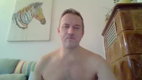 twiga72 online show from February 9, 9:47 am