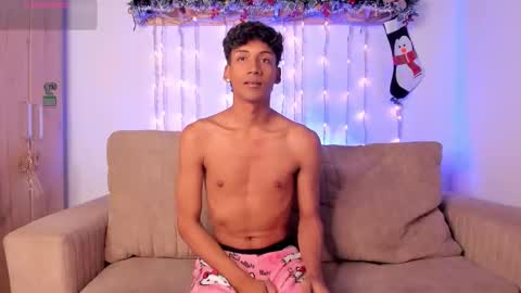 twinksboys_23 online show from December 21, 7:05 am