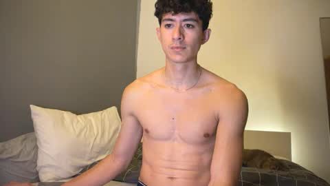 Snapshot of twinksweetlovehot chatting on February 20, 7:30 pm twinksweetlovehot online show from February 20, 7:30 pm