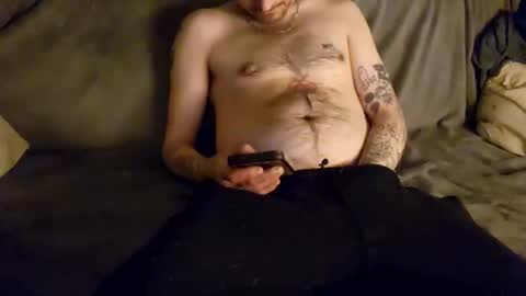 Snapshot of twistedblizzy chatting on February 2, 12:30 am TwistedBlizzy online show from February 2, 12:30 am