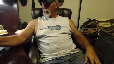 txlobo60 online show from September 16, 12:01 am