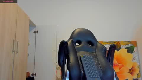     online show from March 10, 5:18 pm