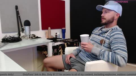 Tyrone Mattias online show from March 7, 11:58 pm