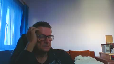 ulmeni4 online show from December 16, 1:40 pm