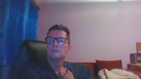 ulmeni4 online show from January 9, 7:41 pm