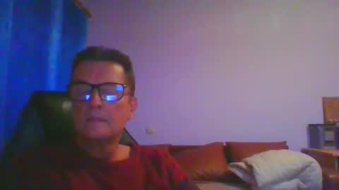 Snapshot of ulmeni7 chatting on October 18, 3:17 pm ulmeni7 online show from October 18, 3:17 pm