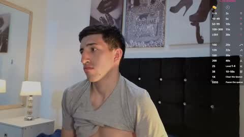 un_sluttyy online show from March 12, 12:02 pm