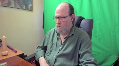 Uncle Hottie online show from April 15, 5:57 pm
