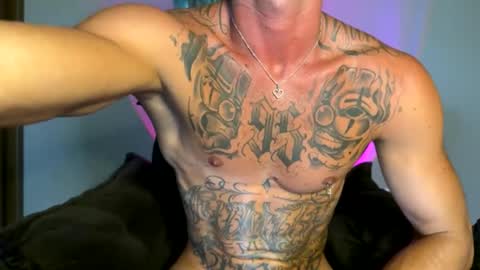 universitaria_ online show from February 10, 8:24 pm