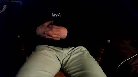 untouchableace84 online show from December 18, 1:01 am