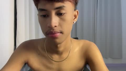 ur_fuckerbttm online show from October 27, 1:13 pm