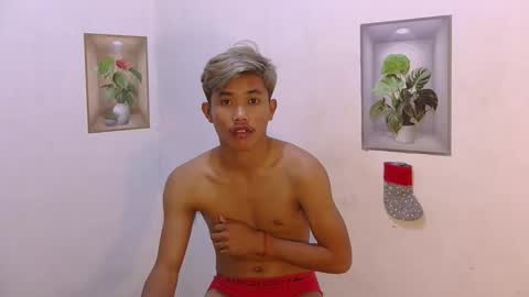 urasian_jomarie online show from February 14, 1:28 pm