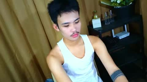 urasiancumboix2 online show from October 15, 3:19 pm