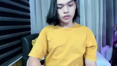 urbambislvt online show from April 17, 2:25 am