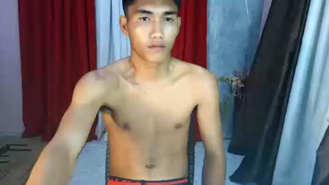 Snapshot of urmoreno_boyxx chatting on October 21, 4:21 pm JAY online show from October 21, 4:21 pm