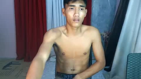 Snapshot of urmoreno_boyxx chatting on October 22, 4:32 pm JAY online show from October 22, 4:32 pm