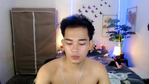 urpinoy_cummer online show from April 1, 7:32 am